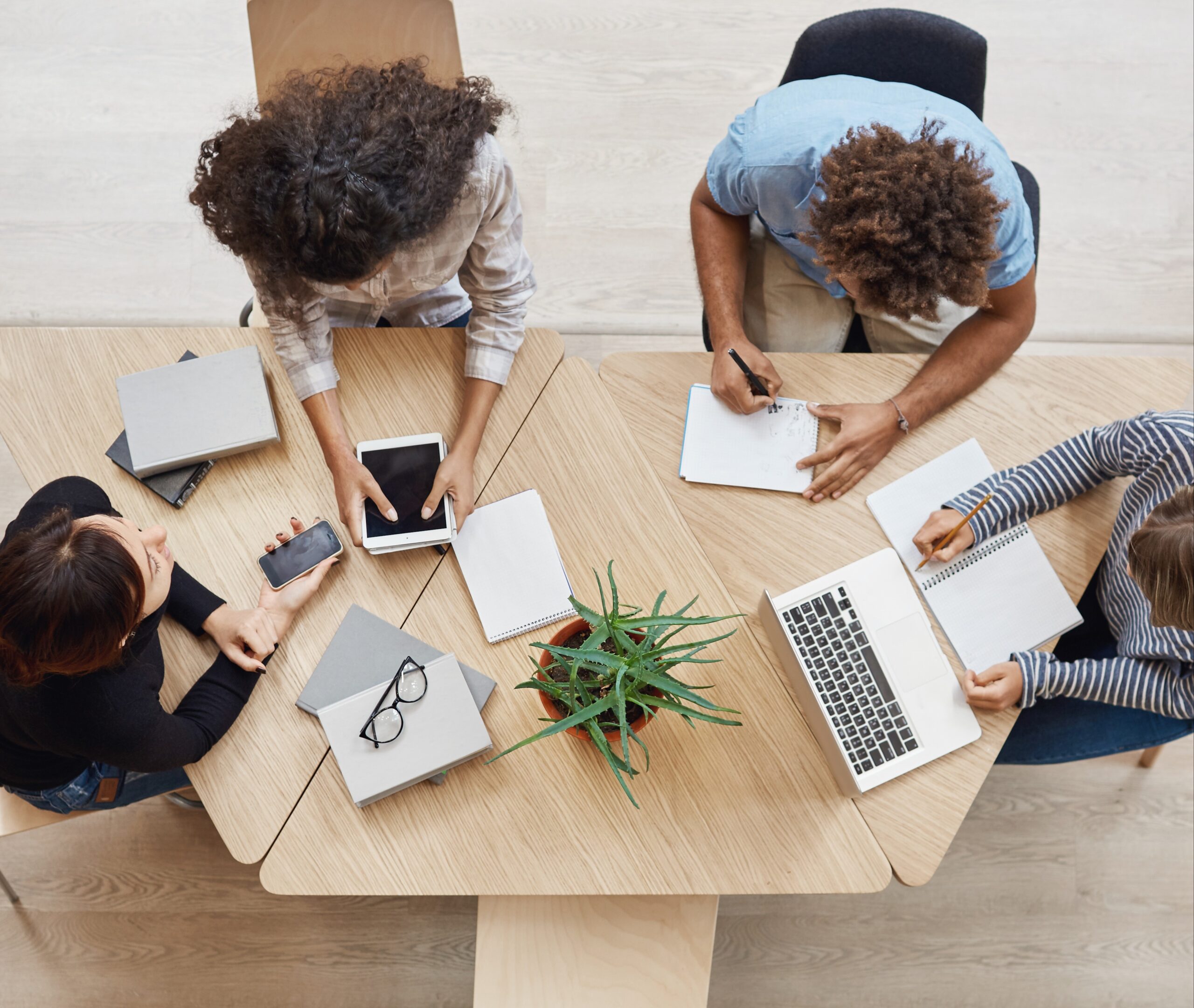 HOA Board Meetings: 5 Tips To Run Productive Meetings