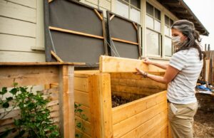 Here are answers to 8 common questions about recycling food scraps at home