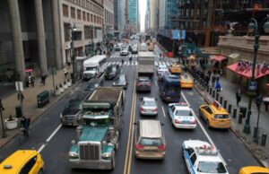 Manhattan Borough President calls for action on congestion pricing