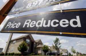 Home prices falling for first time since 2020