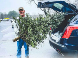 Photo by City of Douglasville, GA on December 06, 2025. May be an image of christmas tree, chainsaw, lawnmower, herb and text that says 'Bring One for the Chipper Keep Douglasville Beautiful Saturday, Jan. 10, 9am-2pm The Home Depot, 7933 Douglas Blvd Give nature gift this year! Recycleyourola your old Recycle Christmas tree, and help the environment. DOUGLASVILLE GEORGIA A'.